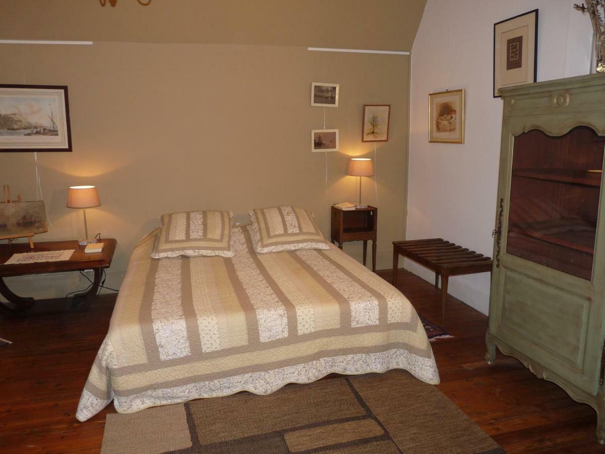 Le Point D'Orgue Bed & Breakfast Pineuilh Exterior photo