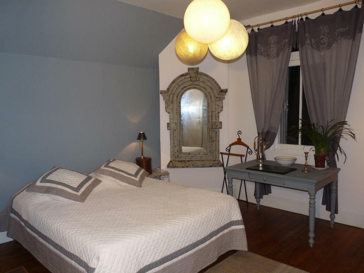 Le Point D'Orgue Bed & Breakfast Pineuilh Exterior photo